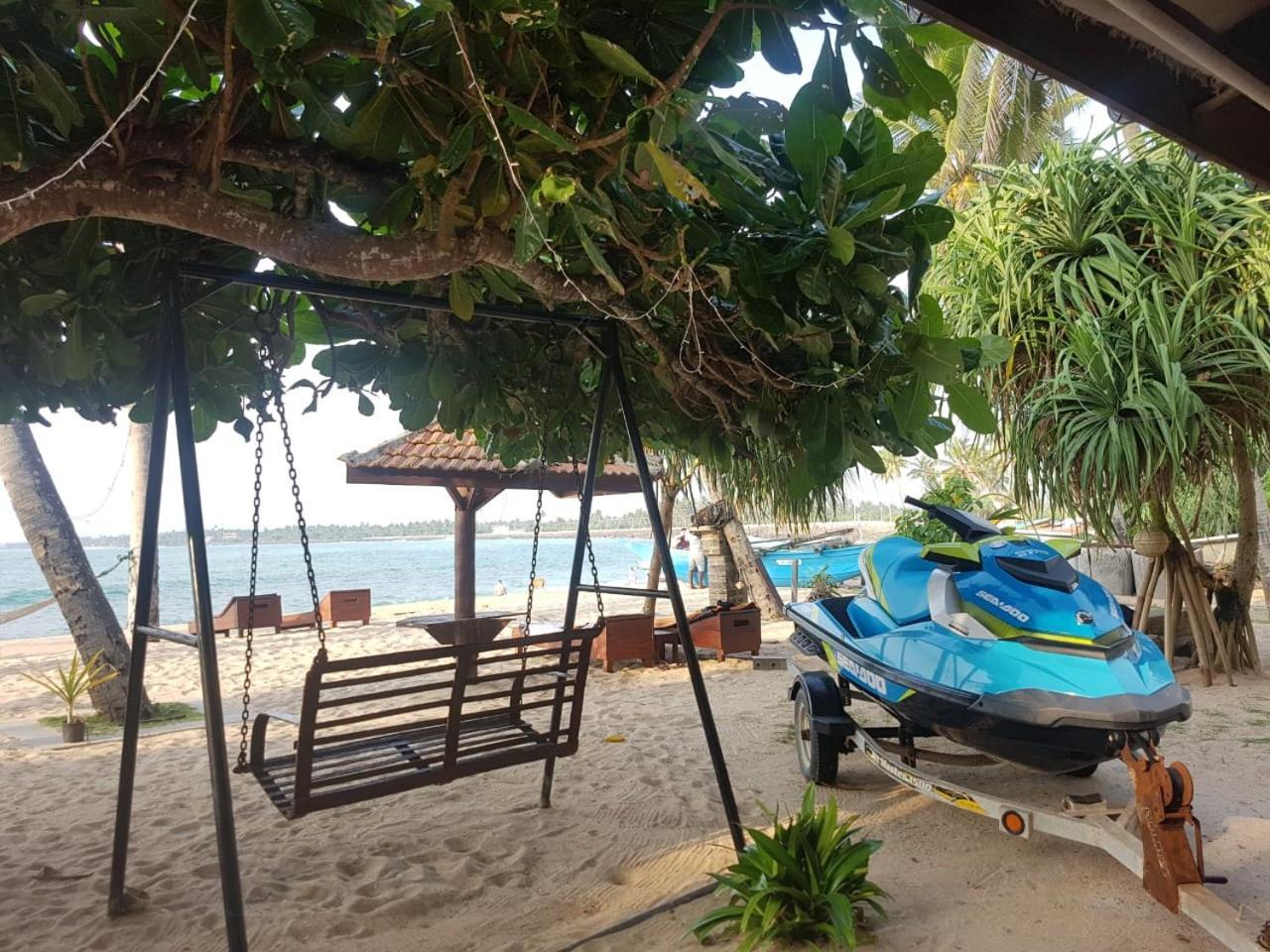 Cool Beach Hotel Хіккадува Екстер'єр фото