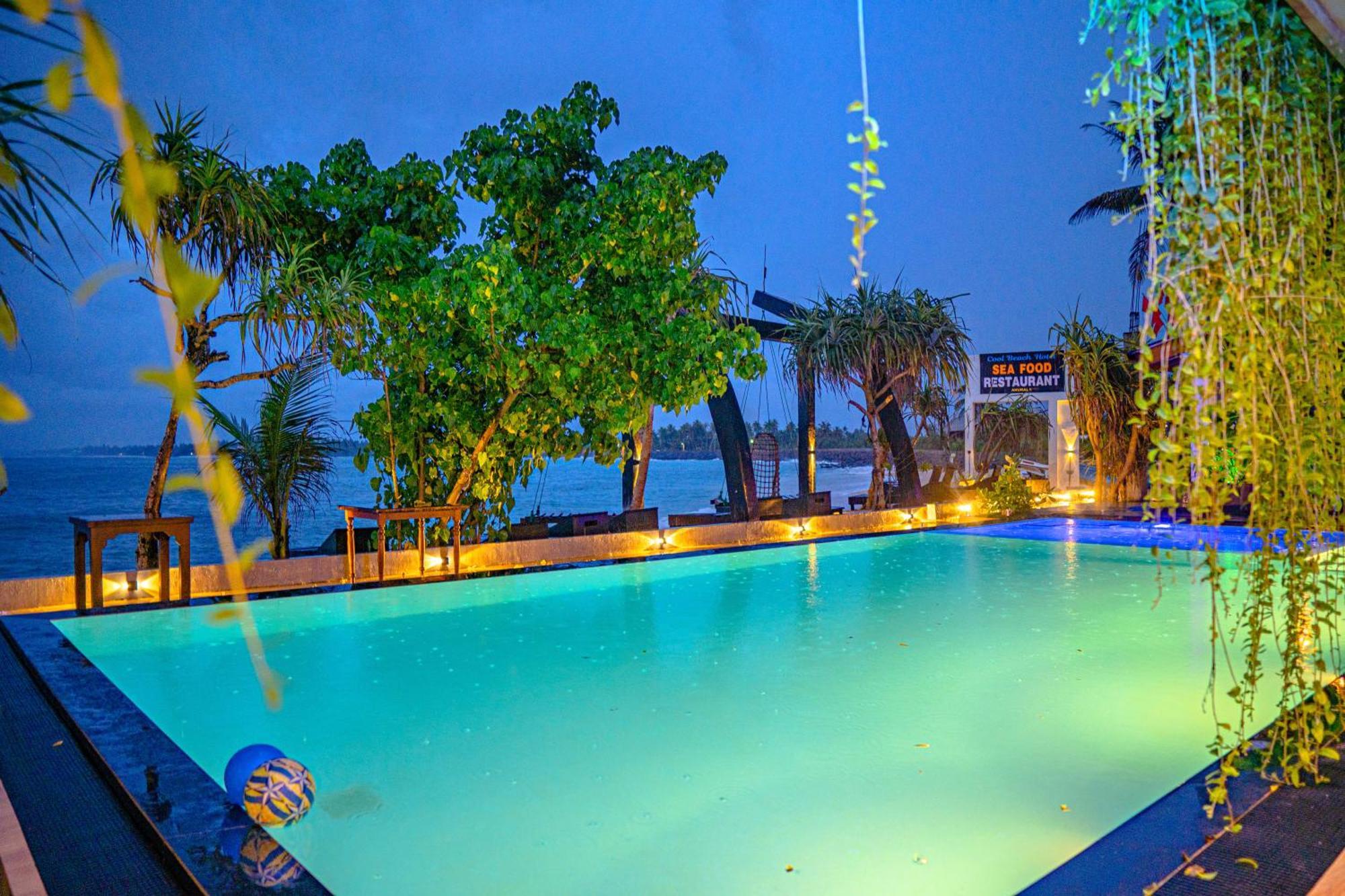 Cool Beach Hotel Хіккадува Екстер'єр фото